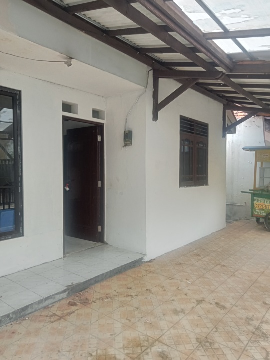 Rumah Dekat ke Jalan 2 Mbl