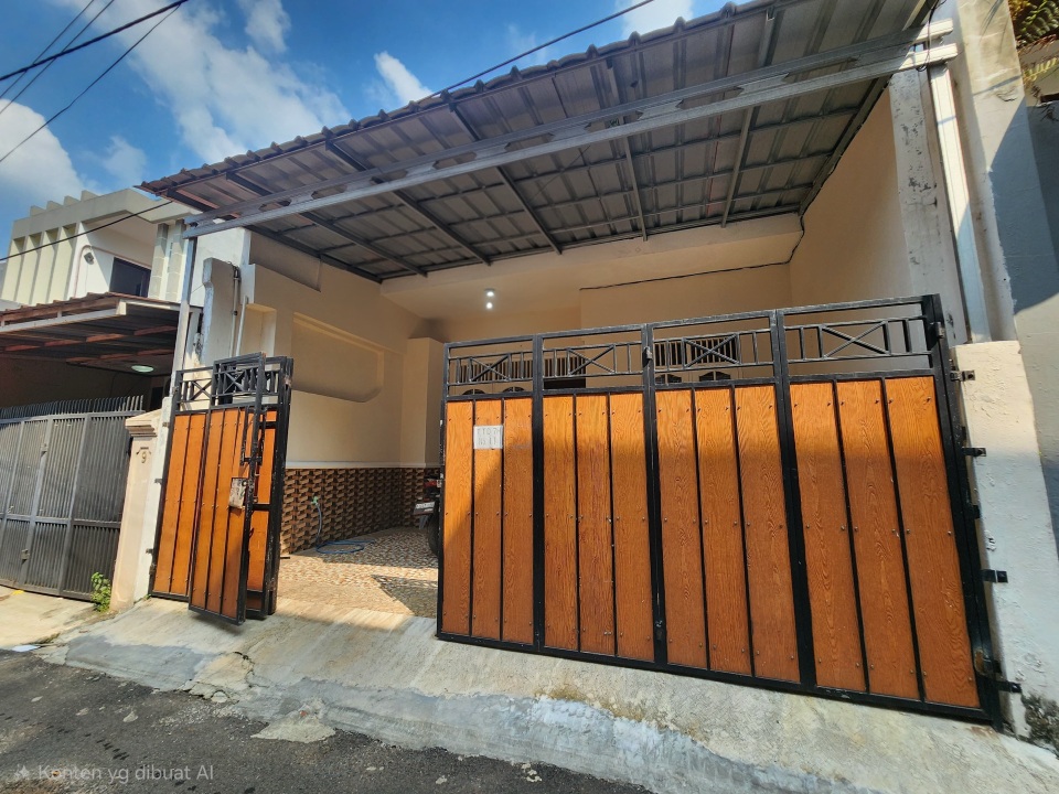 Disewakan Rumah di Tebet Akses Depan Taman75 Juta Pertahun