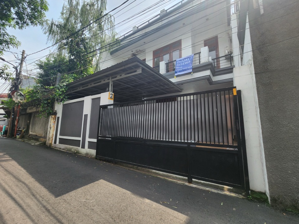 Disewakan Rumah Cocok untuk Tempat Tinggal dan Kantor
