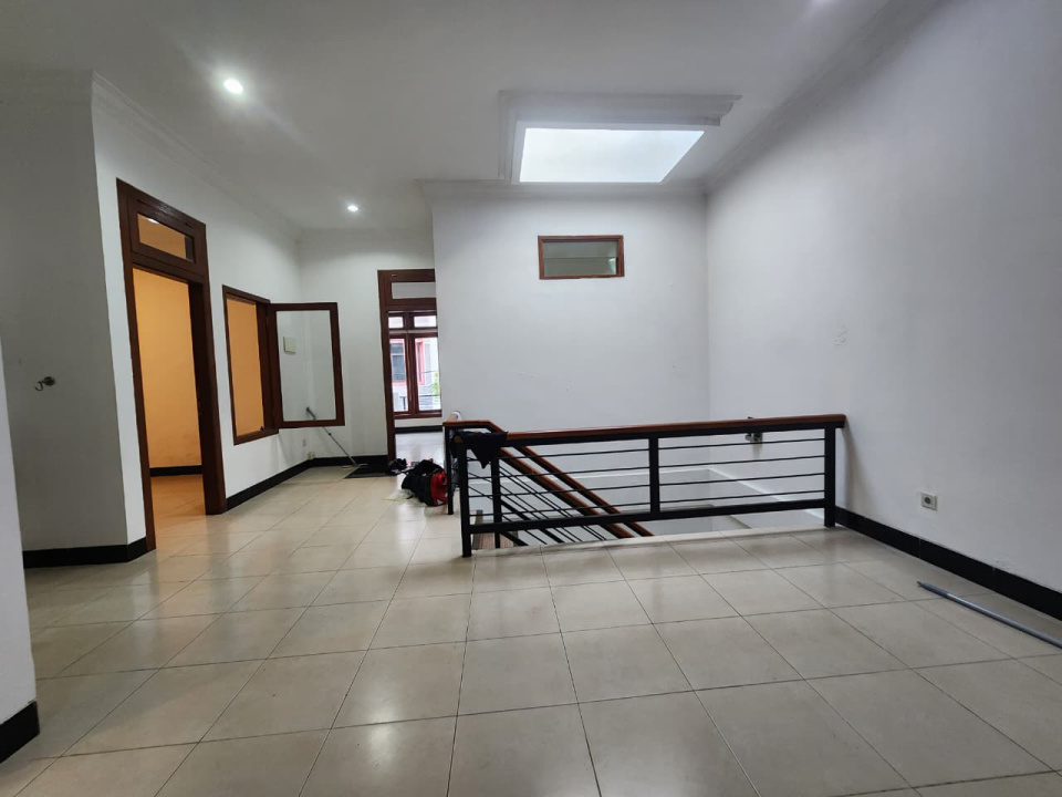 Disewakan Rumah Cocok untuk Tempat Tinggal dan Kantor