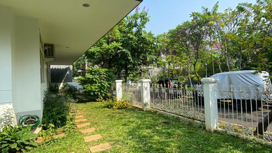  Rumah Unfurnished Bagus di Tebet Mas, Tebet