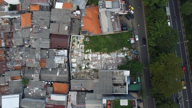 Tanah 1299 m2 Tebet, Jakarta Selatan Pinggir Jalan Raya