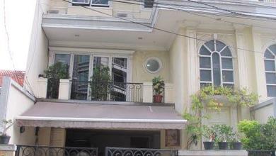 Rumah Bagus SHM di Setiabudi