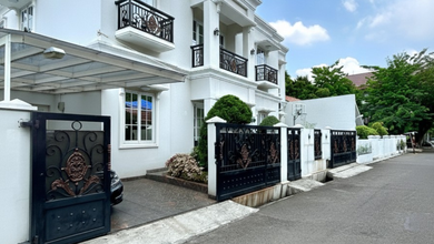 Rumah Bagus Semi Furnished Tebet, Jakarta Selatan