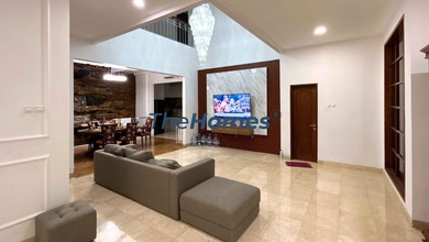 Rumah Bagus Dalam Cluster Di Pejaten