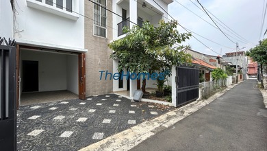 Dijual Rumah Bagus Siap Huni di Tebet, Jakarta Selatan