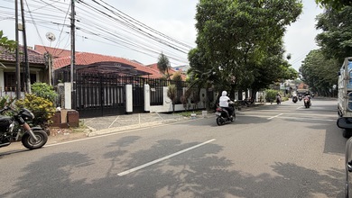 Rumah Bagus Siap Huni Cocok untuk Investasi di Keb. Lama