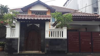 Rumah 2 Lantai di Jagakarsa Posisi Hoek