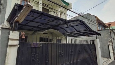 Rumah Kost Kosan di Tebet Timur Carpot 6 Mobil Akses Jalan 1 Mobil