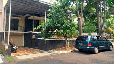 Rumah Siap Huni di Dalam Komplek Tanjung Barat Jalan 3 Mobil