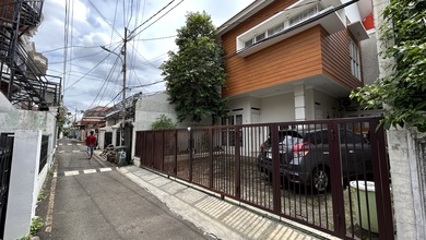 Rumah Siap Huni Modern House 2 Lt di Tebet Timur 