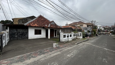 rumah di tebet timur, akses jalan 3 mobil, hitung tanah