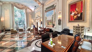 Mega Kuningan, Karang Asem, Rumah Mewah Bergaya Klasik Eropa di Dalam Komplek