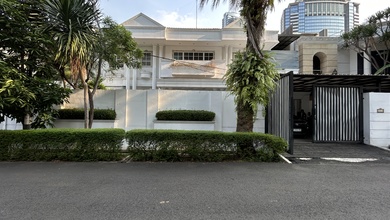 Karang Asem, Mega Kuningan, Rumah Mewah Dalam Komplek One Gate Sistem