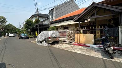 Rumah Hitung Tanah, Lokasi Terbaik Di Tebet Barat, Akses Jalan 3 Mobil