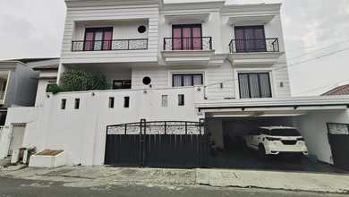 Rumah Mewah Di Komplek Rancho Indah, Tb Simatupang Fully Furnish