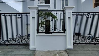 Rumah Mewah Brand New di Komplek Abadi Duren Sawit