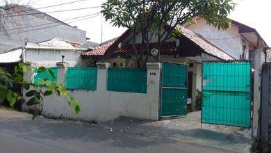Rumah Modern di Mampang Prapatan, Jakarta Selatan, Luas 200 m2