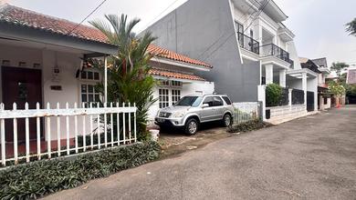 Rumah Hitung Tanah di Dalam Komplek Kalibata, Akses Jalan 2 Mobil, Cocok Dibangun Rumah Baru