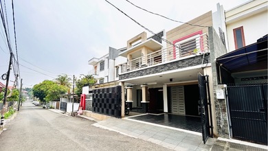 Rumah Siap Huni di Dalam Komplek Gudang Peluru