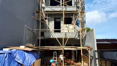 Rumah Di Mampang Prapatan, Sudah Jadi 85%, Dalam Komplek Townhouse Cluster, 3 Lantai