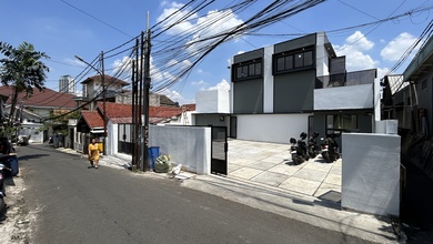 Rumah Kost di Ampera Full Furnished , Komplek Kavling Polri Akses Jalan 2 Mobil