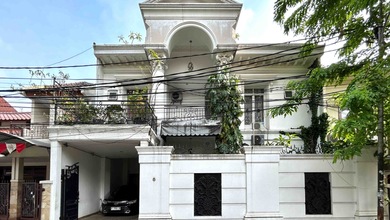 Rumah di Tebet Timur, Akses Jalan Lebar 2 Mobil, Dekat Taman Ecopark