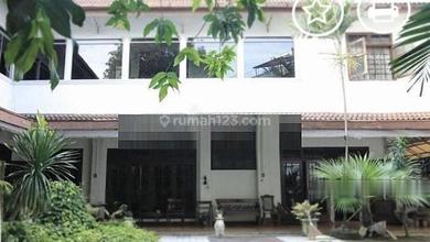 Rumah di Menteng Belakang Sarinah 