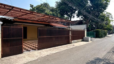 Rumah Hitung Tanah di Kebon Baru, Akses Jalan 2 Mobil, Lokasi Strategis, Harga Nego.