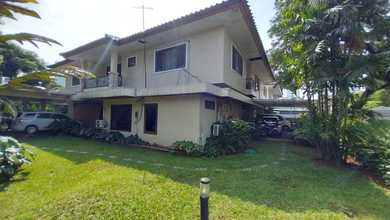 Rumah Di Cipete Utara Kebayoran Baru, Akses Jalan 2 Mobil