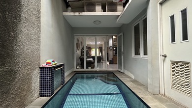 rumah di tebet barat, dekat ke taman ecopark, akses jalan lebar