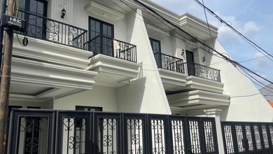 Rumah di Dalam Komplek Jl Kejaksaan Pondok Bambu, Akses Jalan 2 Mobil