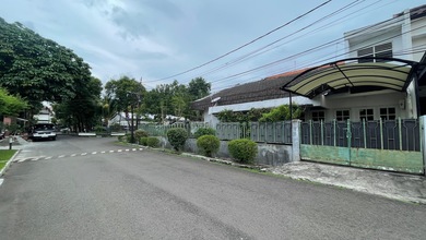 Rumah di Dalam Komplek Ligamas Pancoran Depan Taman