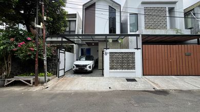 rumah siap huni di benhil bendungan hilir, akses jalan 2 mobil