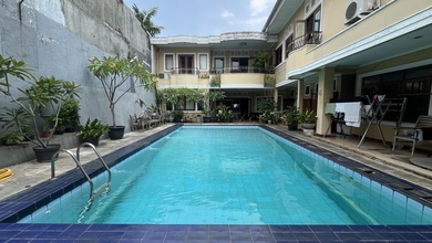 Rumah di cluster komplek townhouse abuserin fatmawati cipete cilandak