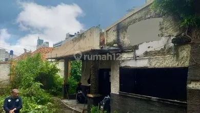 Rumah Hitung Tanah Area Komersial di Jalan Jaksa Menteng Bisa Bangun 6 Lantai