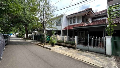 Rumah Hitung Tanah di Dalam Komplek Tebet Mas