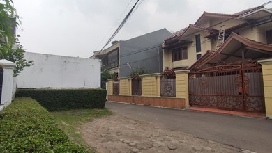 Rumah Akses Jalan 2 Mobil di Jatipadang Pasar Minggu