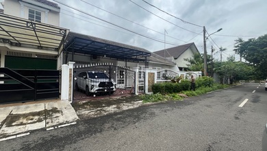 Rumah di Dalam Komplek Billy Moon Pondok Kelapa