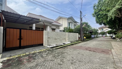 Rumah baru di dalam komplek villa pejaten mas, akses lebar