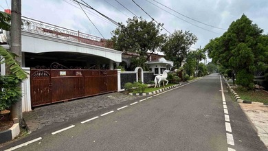Rumah di dalam komplek billymoon duren sawit, akses 2 mobil