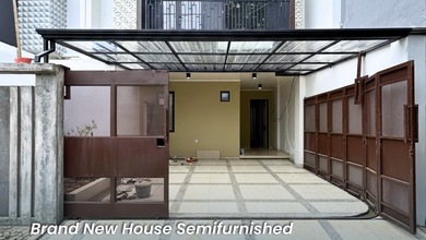 Rumah 2 Unit di Tebet Timur, Akses Jalan 2 Mobil