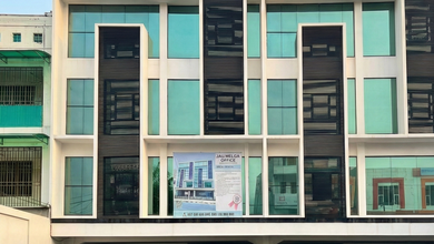 Gedung Kantor Ruko di Jatinegara