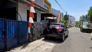 Rumah Lama Bendungan Hilir Siap Huni Akses Jalan 2 Mobil