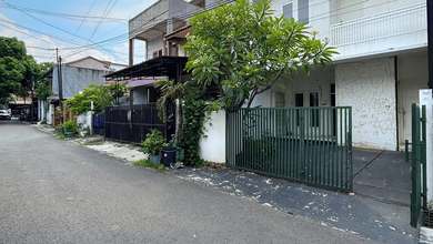 Jual Rumah Bagus LT 121 m2 area Bendungan Hilir, Jakarta Pusat