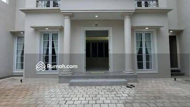 Jual Rumah Eksklusif LT 218 m2 di Kebayoran Baru, Jakarta Selatan