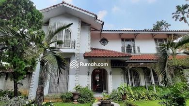 Rumah Klasik Lokasi Strategis Area Pejaten Jakrta Selatan