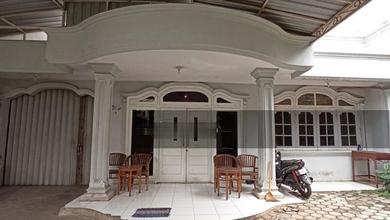 Rumah Cawang Cantik Dan Terawat