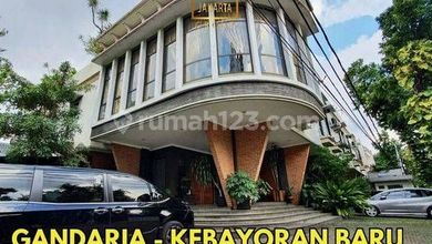 Jual Segera Rumah Mewah di Kebayoran Baru, Jakarta Selatan, Luas 935 m2