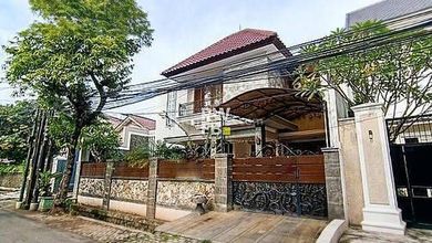 Rumah Bagus dan Nyaman di Area Cipete